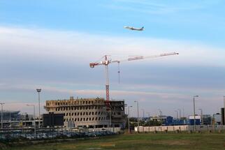 New airport hotel structurally complete