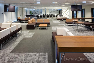 Funkcionális kialakítás és természeti design - Az Avis iroda multifunkcionális lobbyja 1.