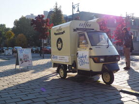 ATENOR campaign 'Wake up the city' in Budapest