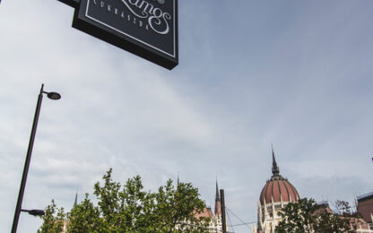Szamos Today – New Trends and Traditional Elegance at the Parliament