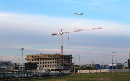 New airport hotel structurally complete