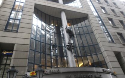 Iconic office building becomes available for lease