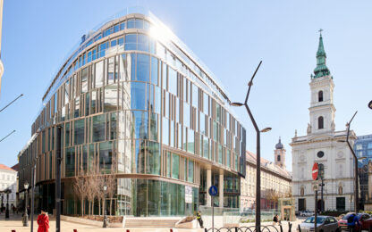 Signature, IWG’s flagship flexible workspace brand arrives at Budapest’s iconic Szervita Square Building to meet the surge in demand for hybrid work solutions