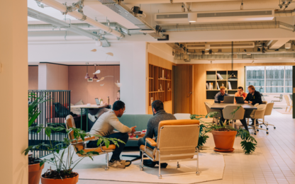 Office workers can save millions of forints as new economic analysis by international workplace group looks at global commuting and spending habits