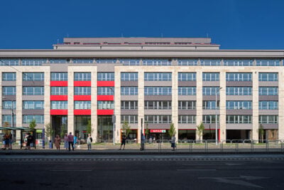F99 Irodaház