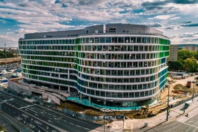 Alakítható szolgáltatott irodák a Regus Budapest Oneban