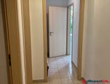 Offices to let in Utcai bejáratú 317 nm ÜZLETHELYISÉG - IRODA kiadó. IV.  Újpest központnál a metrótól 2 percre