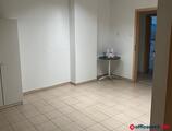 Offices to let in Utcai bejáratú 317 nm ÜZLETHELYISÉG - IRODA kiadó. IV.  Újpest központnál a metrótól 2 percre