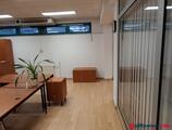 Offices to let in Barázda Center