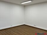 Offices to let in 1112. Dayka Gábor utcában welness hotelben kiadó irodák  33-125 m2-ig