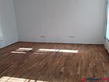 Offices to let in Blaha Lujza térnél,kiadó 200 -es őnnáló ház
