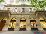 Offices to let in Ullmann Palota