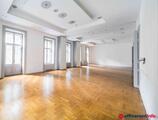 Offices to let in Ullmann Palota