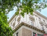 Offices to let in Ullmann Palota
