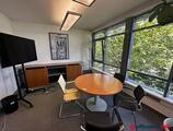 Offices to let in M156 Irodaház