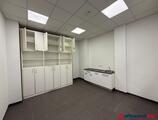 Offices to let in 1135. 3-as metró közelében Lomb utcában B kategóriás irodaházban  utcai bejáratú üzlet irodának is kiadó