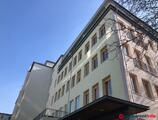 Offices to let in Galaxy Irodaház
