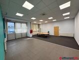 Offices to let in 1135. 3-as metró közelében Lomb utcában B kategóriás irodaházban  utcai bejáratú üzlet irodának is kiadó