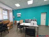 Offices to let in 1135. 3-as metró közelében Lomb utcában B kategóriás irodaházban  utcai bejáratú üzlet irodának is kiadó