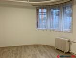 Offices to let in XIV. kerületben Stadionoknál  földszinti 190 nm -es lakás iroda kiadói