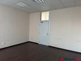 Offices to let in Pannóni utcánál kiadó iroda bérelhető.