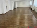 Offices to let in 178nm földszinti egy nagy légterű helység jkiadó  XIII.  Röppentyű utcában