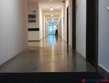 Offices to let in Rent 183 irodaház