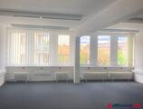 Offices to let in Dózsa György út és Váci út  kereszteződésénél kis méretű  irodák kiadók,