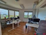 Offices to let in YACHT Irodaház