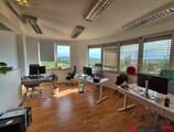 Offices to let in YACHT Irodaház