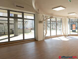 Offices to let in Vivax Kft