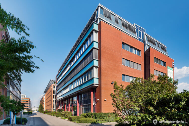 Offices to let in Infopark Building B