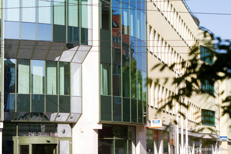 Offices to let in Dél-Buda Center