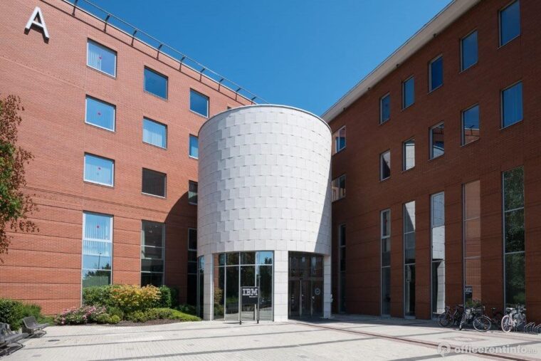 Offices to let in Infopark A épület