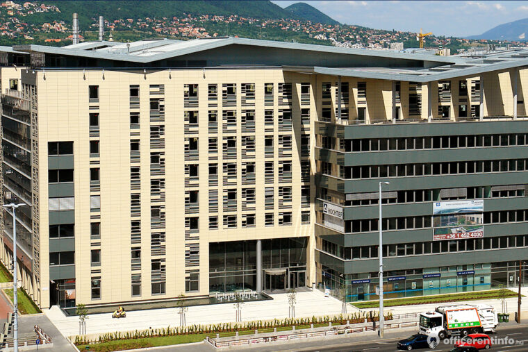 Offices to let in House of Business Capital Square