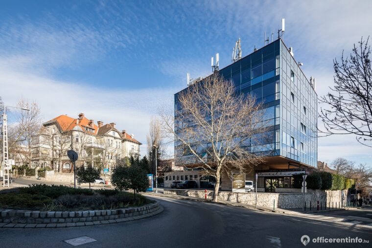 Offices to let in Panoráma Office