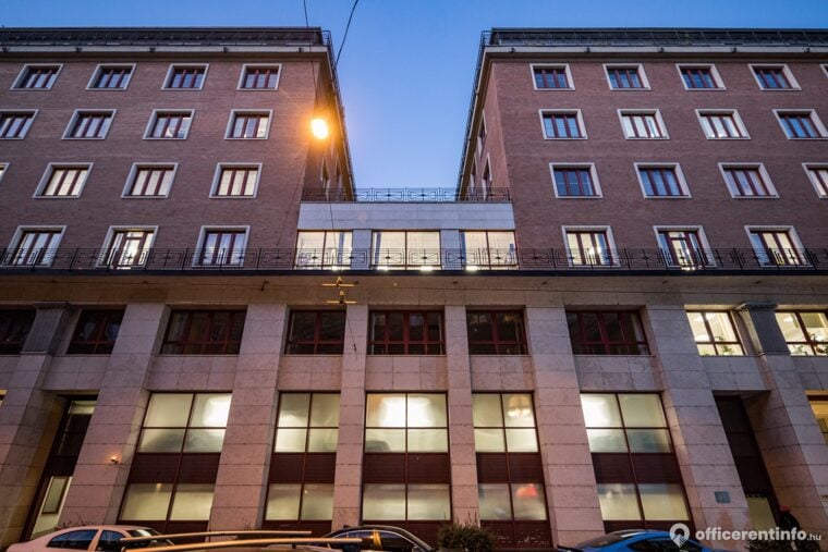 Offices to let in Focus Point Irodaház