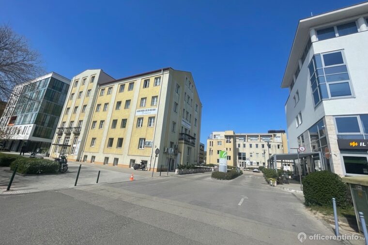 Offices to let in Bartók Udvar Irodaház