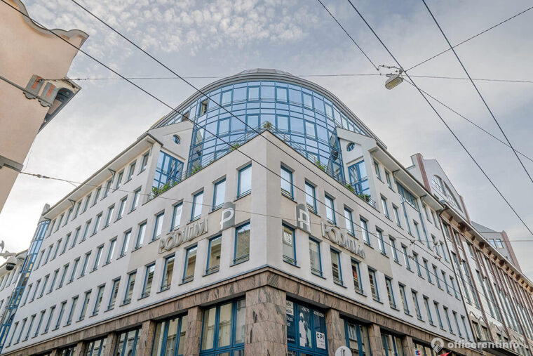 Offices to let in Podium Irodaház