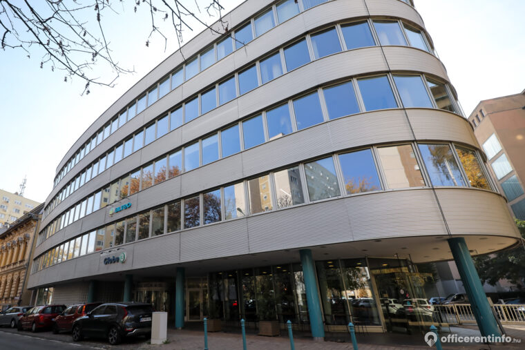 Offices to let in Globe3 Irodaház