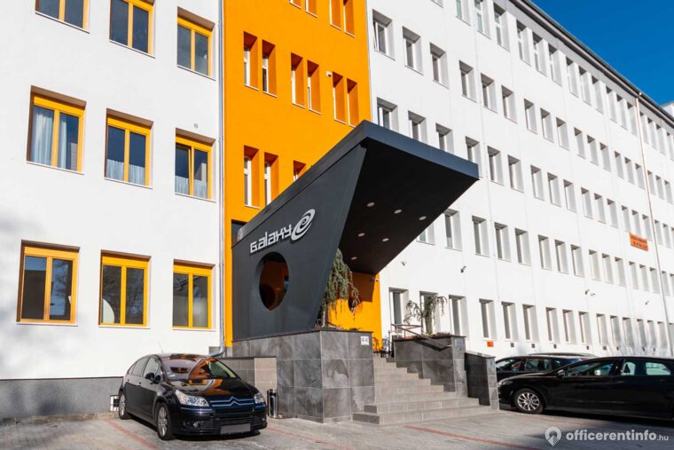 Offices to let in Galaxy Irodaház