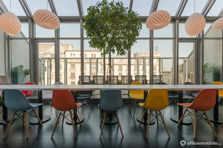 Offices to let in KLUSTER