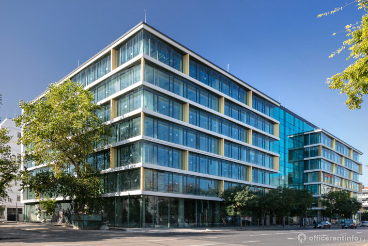 Offices to let in Green Court Office