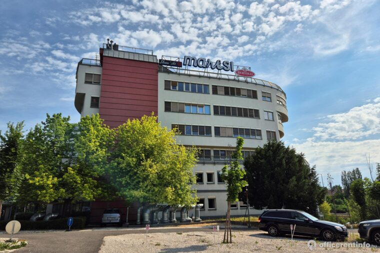 Offices to let in YACHT Office Building