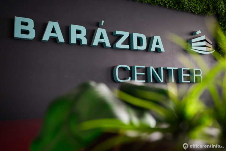 Offices to let in Barázda Center