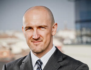 Hosszú távú gondolkodás és előrelátás Hosszú távú gondolkodás és előrelátás