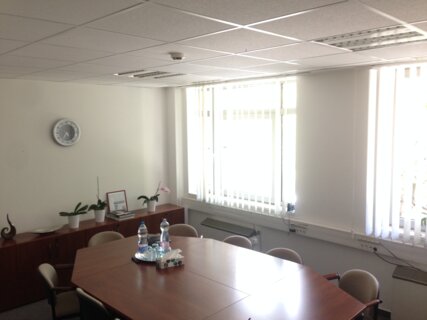 Offices to let in Christie's  (volt K32 , Irene)
