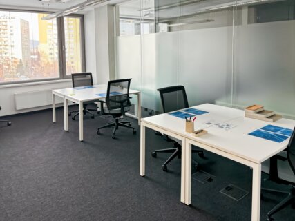 Offices to let in Alakítható szolgáltatott irodák a Regus West End Centreben