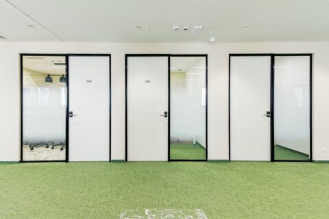 Offices to let in All inclusive rugalmas munkavégzési lehetőségek a Regus Tóparkban