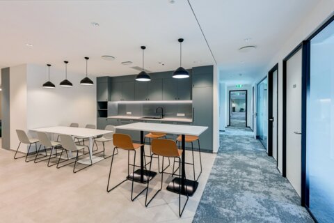 Offices to let in All inclusive rugalmas munkavégzési lehetőségek a Regus Tóparkban